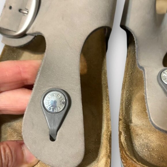 BIRKENSTOCK Gizeh Big Buckle 36 6 Nubuck Leather Dove Gray Silver Worn 2x Cork - Picture 9 of 9
